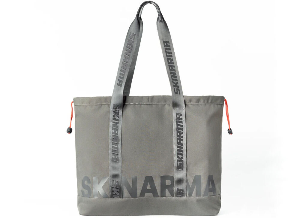 Torba SKINARMA Fardel Oliwkowy prezentacja torby na białym tle wodoodporna konstrukcja i solidne wykończenie ochrona amortyzacja usztywnione dno stabilność