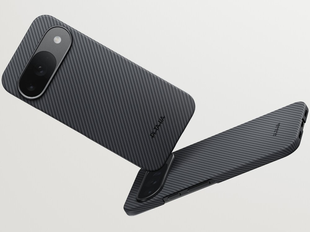 Etui PITAKA Ultra-Slim MagSafe splotu aramidowego kompatybilne z ładowaniem MagSafe i bezprzewodowym - etui z telefonem na białym tle