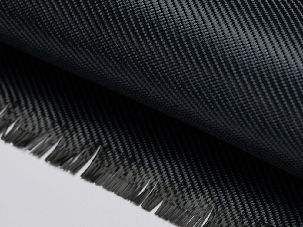 Etui PITAKA Ultra-Slim MagSafe włókna aramidowego klasy lotniczej pięć razy mocniejszy od stali zabezpiecza telefon przed zarysowaniami i przebarwieniami 0.9 mm 21 gramów - zbliżenie na fakturę włókna