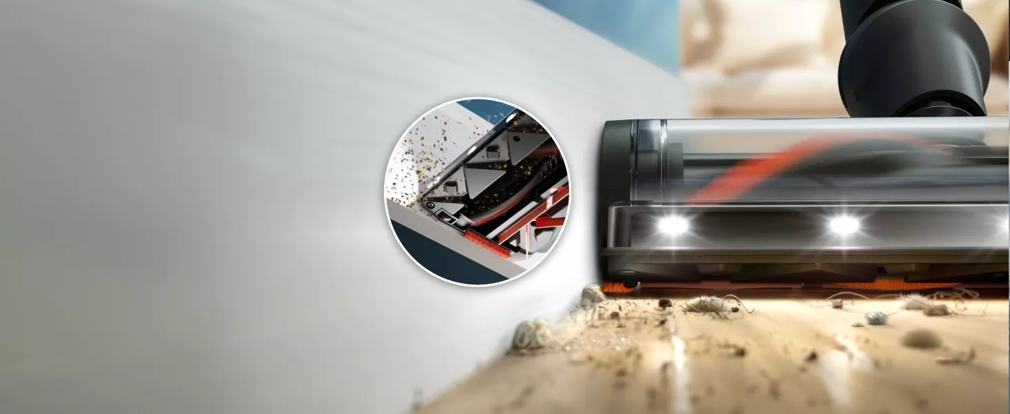 Końcówka odkurzacza dociera do samej krawędzi listwy przypodłogowej.