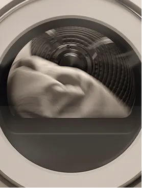 Samoczyszczący filtr skraplacza