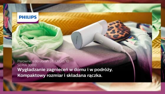 Na obrazie znajduje się parownica do ubrań leżąca na tkaninie, obok kolorowych ubrań. Widoczny jest tekst: \'Parownica do ubrań STH3020/10 SERIA 3000 Wygładzanie zagnieceń w domu i w podróży. Kompaktowy rozmiar i składana rączka.\' oraz logo PHILIPS.