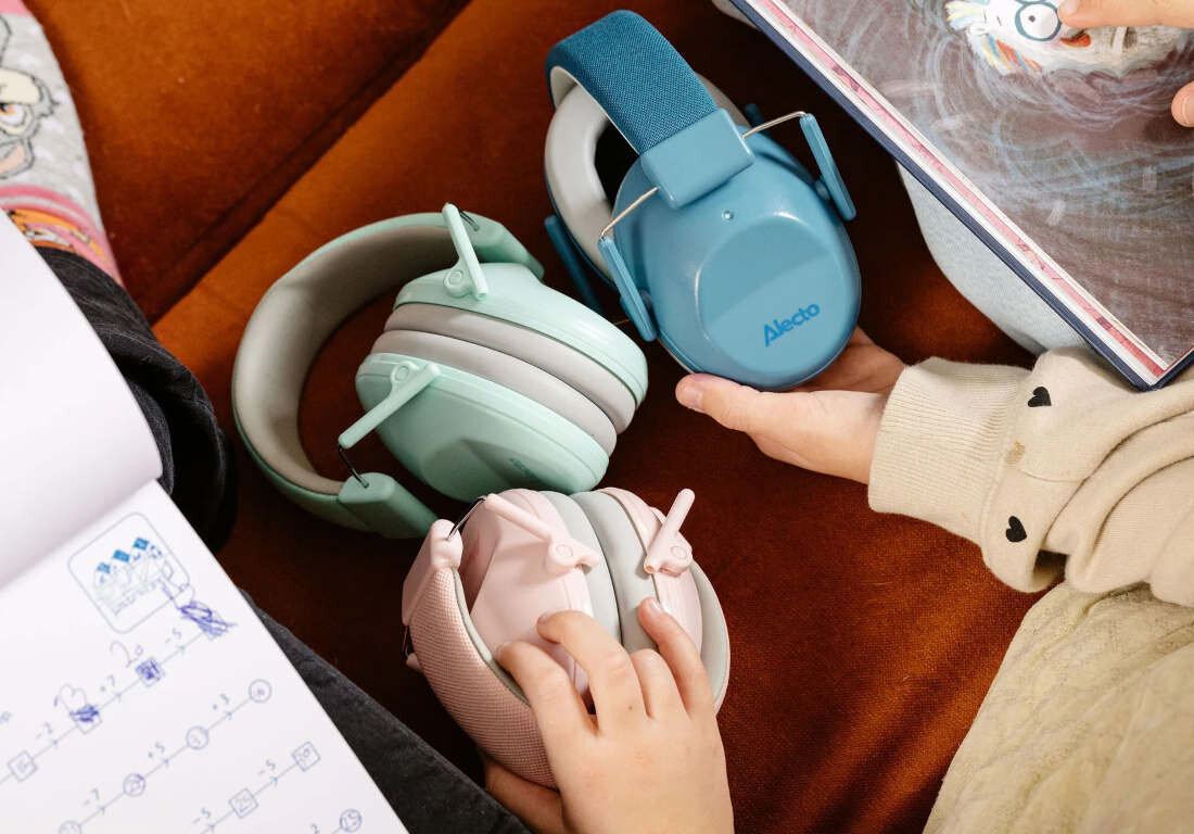 Nauszniki wygłuszające ALECTO BV-73 Zielony Zawsze pod ręką Składana konstrukcja waga łatwo spakować wygodne rozwiązanie