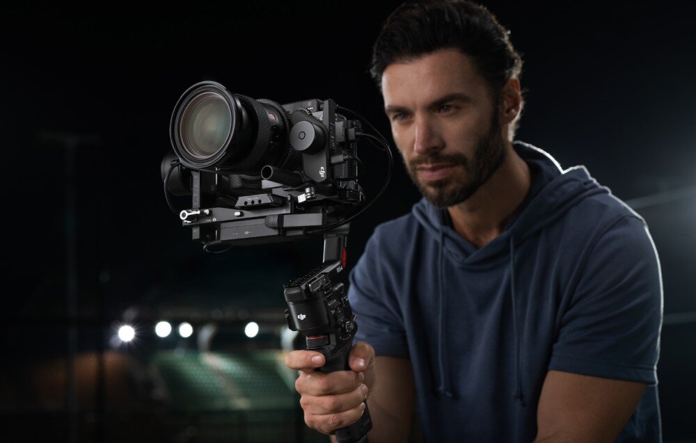Gimbal DJI RS 4 Combo materiał konstrukcja regulacja