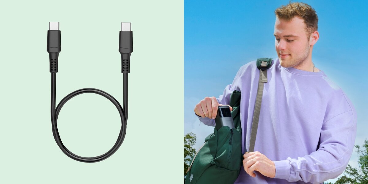 Czarny przewód USB-C do USB-C (z lewej). Z prawej młody mężczyzna chowający powerbank do plecaka, sugerujące mobilne zastosowanie.