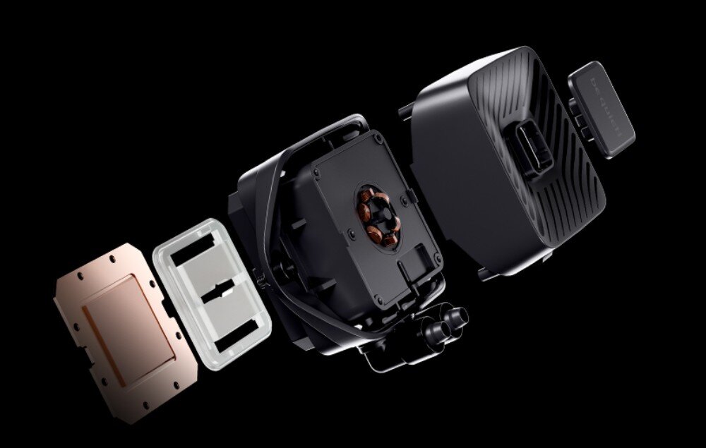 Chłodzenie wodne BE QUIET! Pure Loop 3 360mm Widok rozłożonych elementów bloku wodnego pokazujących jego budowę wewnętrzną z miedzianą podstawą i wirnikiem, pompa, silnik, obroty