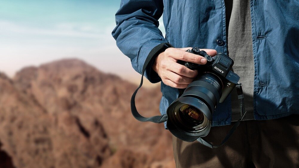 Aparat bezlusterkowy SONY Alpha A7R IV A  5-osiowy system stabilizacji 61,0 MP 5,5 stopnia EV 