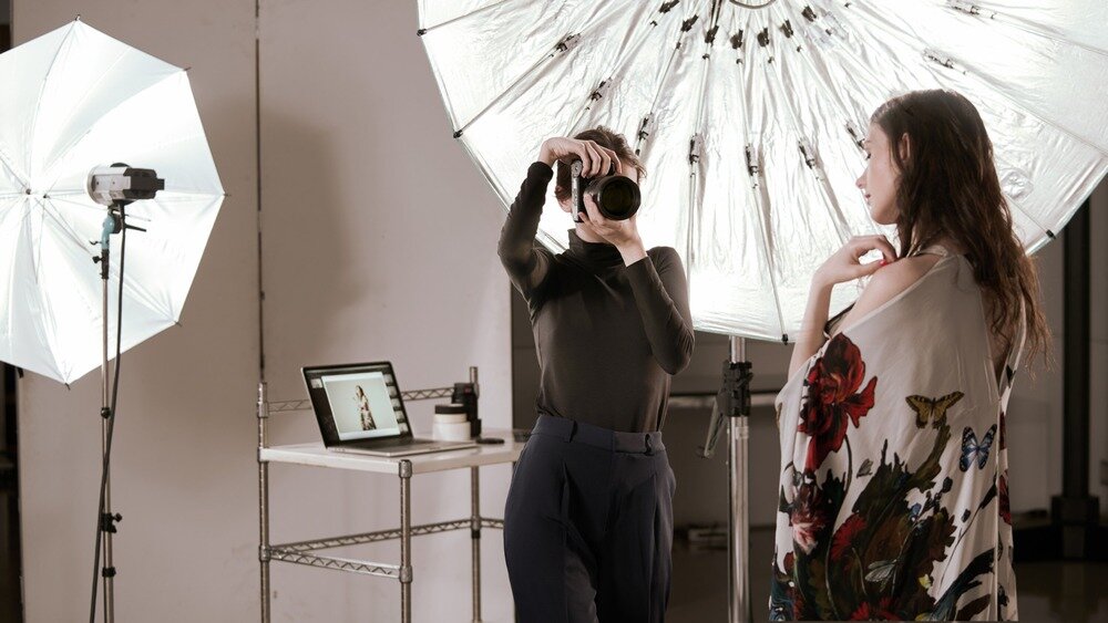 Aparat bezlusterkowy SONY Alpha A7R IV A  567 punktom detekcji fazy i 425 punktom detekcji kontrastu Fast Hybrid AF   