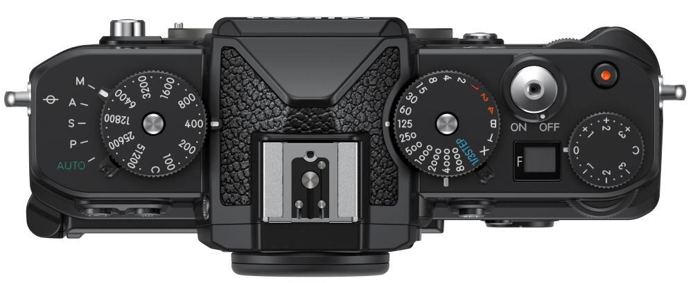 Nikon Z f mosiężne pokrętła sterowanie manualne ergonomia aparatu