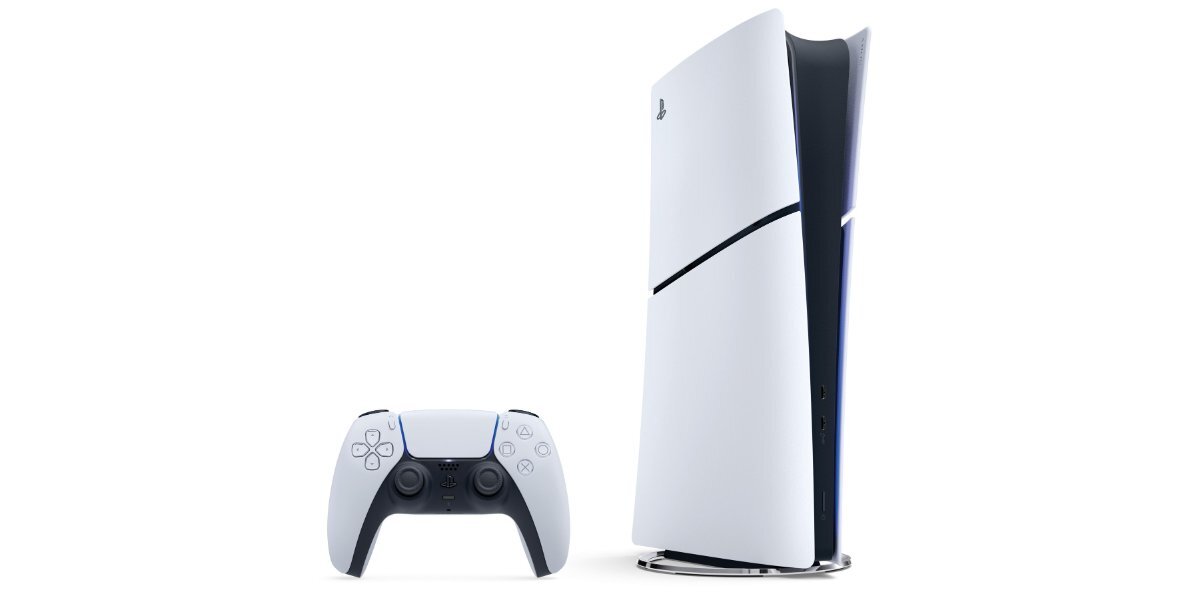 Konsola SONY PlayStation 5 Digital Slim Edition i kontroler DualSense na białym tle.