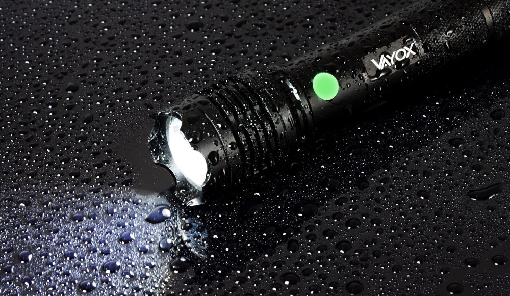 Latarka VAYOX VA0116  czas ladowanie