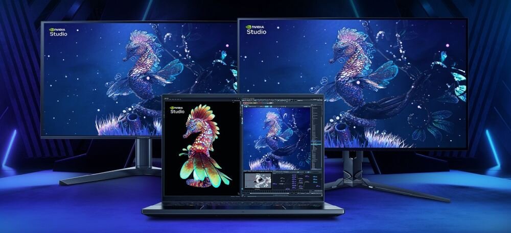  Laptop PREDATOR Triton z dwoma dużymi monitorami wyświetlającymi kolorowego konika morskiego cyfrowego art w stylu NVIDIA Studio, laptop po środku z edycją 3D na ekranie, futurystyczne niebieskie oświetlenie, stanowisko twórcy treści dla projektów graficznych - Wi-Fi 7 Thunderbolt 4  