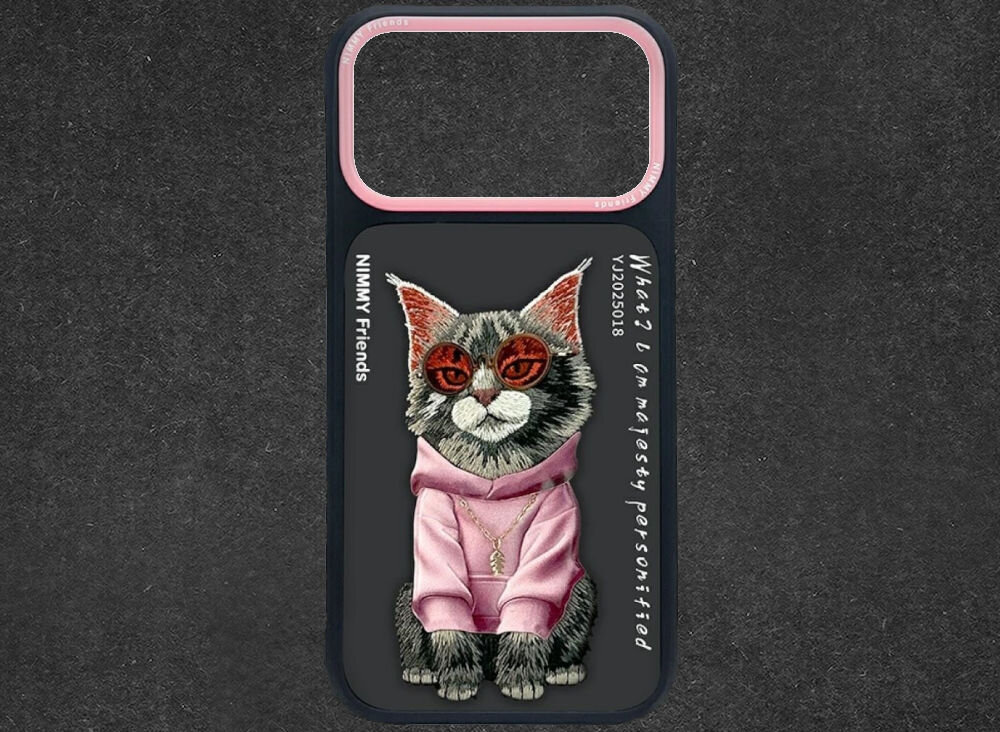 Etui NIMMY Glasses Cool Cat do Apple iPhone 17 Pro Czarny
                etui na ciemnym tle