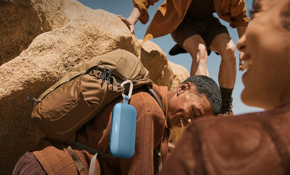 Głośnik mobilny BOSE SoundLink Flex 2 gen 12 godzin pracy baterii przenośny głośnik z pętelką do zawieszania, głośnik przyczepiony do plecaka karabińczykiem