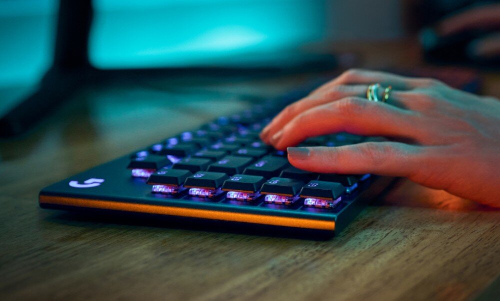 Klawiatura LOGITECH G915 X Czarny materiał wykonanie trwałość