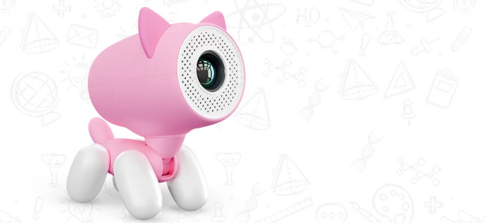 KIANO Alpha Kid projektor gry edukacyjne animacje quizy nauka przez zabawę dzieci, projektor po skosie na jasnym tle