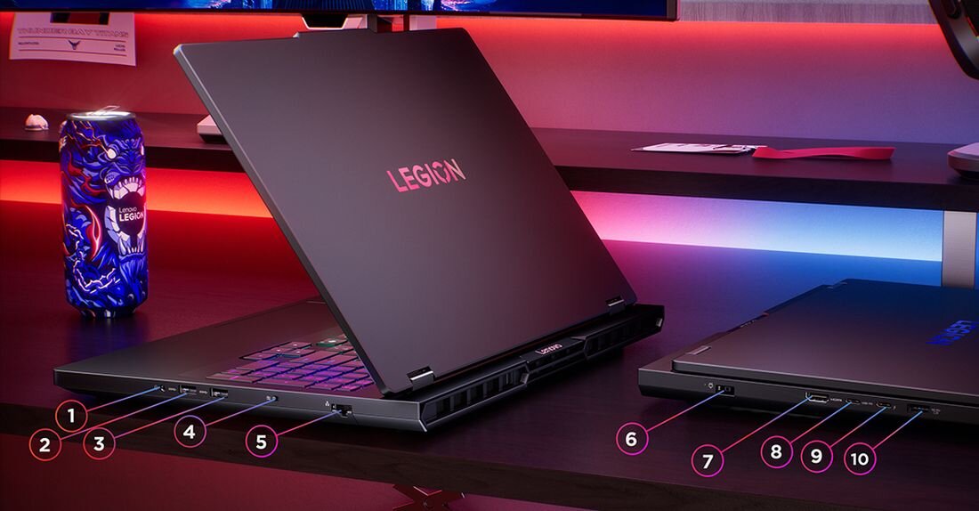 Tylny panel laptopa Lenovo Legion z ponumerowanymi portami HDMI USB-C Thunderbolt RJ-45 Ethernet i wentylacją. - USB-C 3.2 HDMI USB-A 3.2 