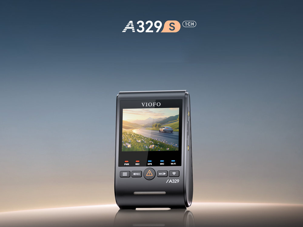 VIOFO A329S - kamera na tle imitującym niebo