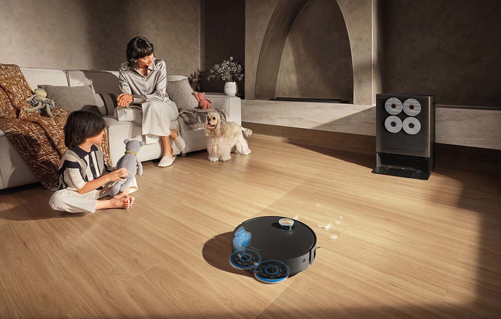 Robot sprzątający DREAME Matrix 10 Ultra CzarnyMoc ssania i cicha praca usuwa kurz, sierść i spore odpady  szczotki z gumy, nylonu i tworzywa TPU rozwiązania wygłuszające certyfikat TÜV „Low Noise Cleaning”