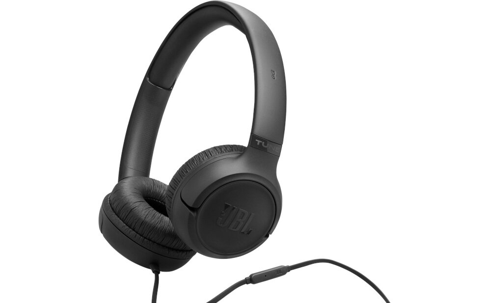 Słuchawki JBL Tune 530 składane nauszne przenośne podróż siłownia, słuchawki po skosie na białym tle