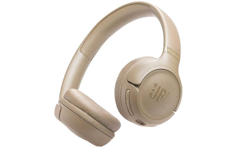 Słuchawki JBL Tune 530BT miękkie nauszniki lekki pałąk składane, słuchawki nauszne po skosie na białym tle