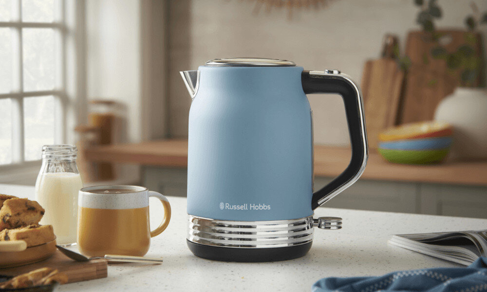 Czajnik RUSSELL HOBBS 28641-70 Hanley Niebieski Uniwersalna kolorystyka Matowe, niebieskie wykończenie z połyskującymi akcentami 