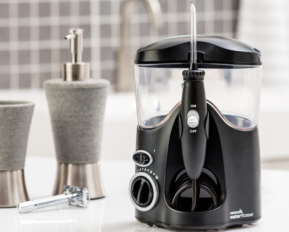 Irygator stacjonarny WATERPIK WF-112 Ultra (Czarny) + 6 końcówek wygląd design prezentacja wizualizacja Zdrowa i wygodna higiena