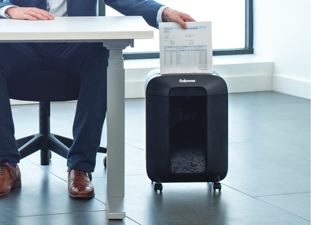 Niszczarka FELLOWES LX85 niszczenie karty spinacze szybkość