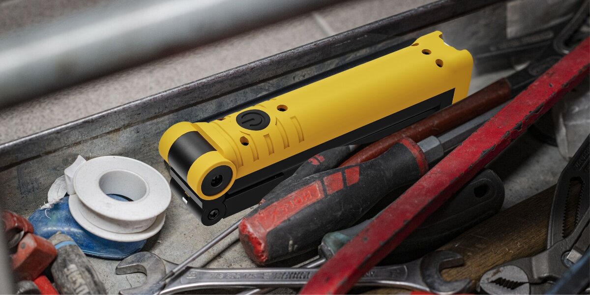 Latarka warsztatowa HAMA W500-C Żółto-czarny, latarka, warsztatowa, LED, solidność, Żółta lampa warsztatowa w skrzynce z narzędziami