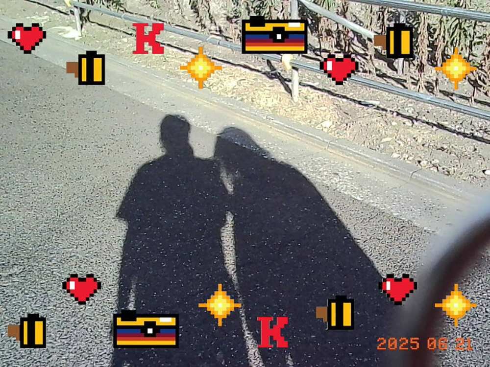 Aparat KODAK Charmera Keychain Digital Camera filtry ramki retro datownik