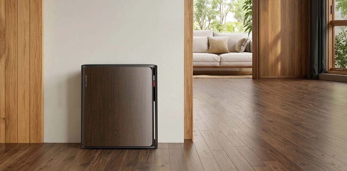 Magazyn energii ECOFLOW EFSTREAMULTRAX800W Stream Ultra X 3840 Wh, magazyn, pojemność, ochrona, akumulator, Elegancka stacja zasilania z drewnianym wykończeniem przedniego panelu ustawiona na drewnianym parkiecie.