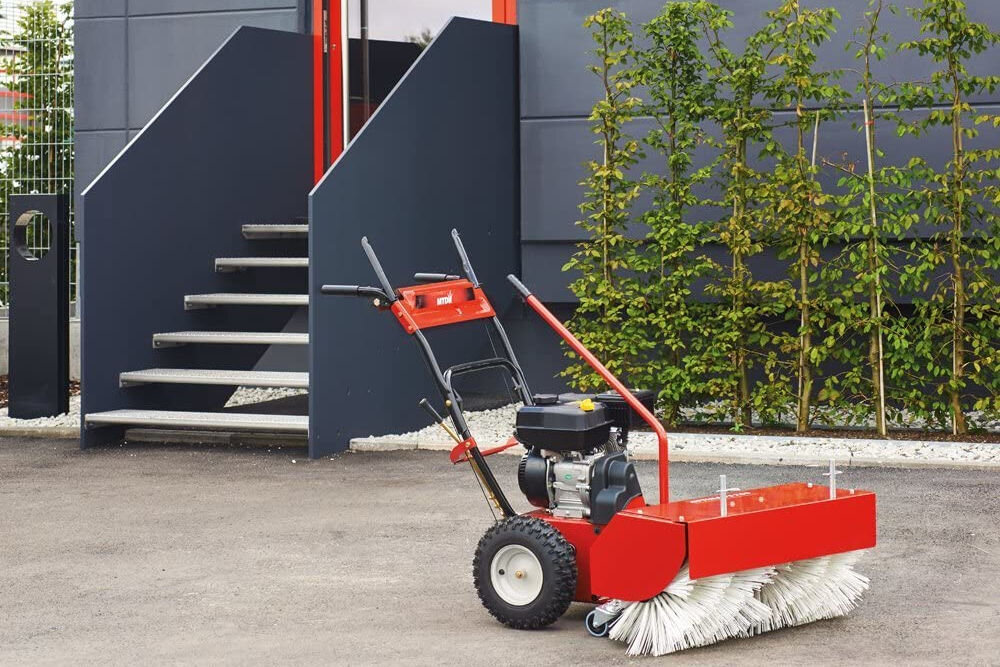 Zamiatarka spalinowa MTD Optima PSA 700 silnik MTD ThorX OHV moc 3,9 kW napęd biegi