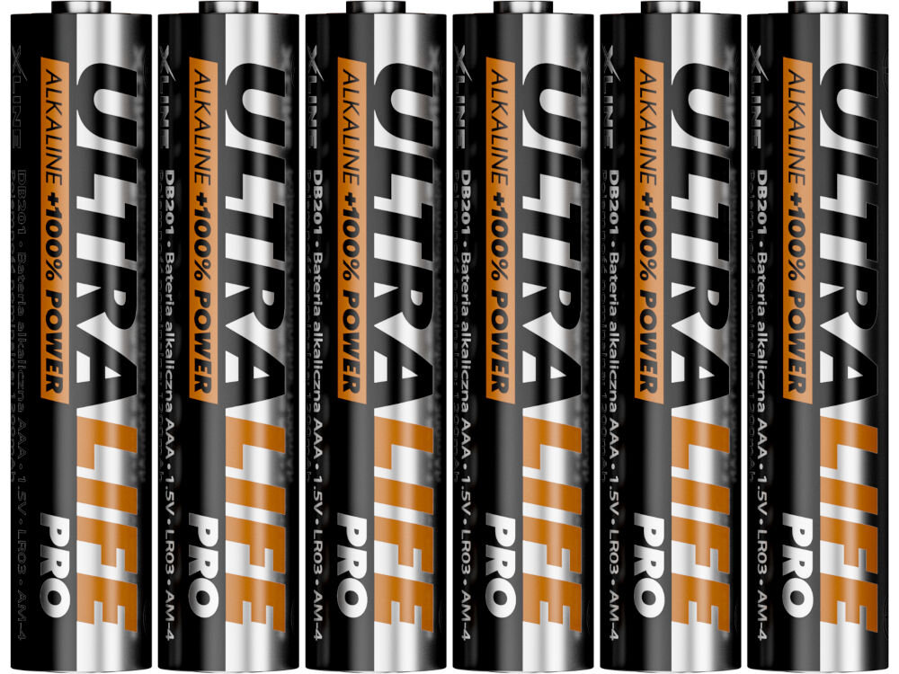 Na obrazie widoczne są baterie z napisem \'ULTRA LIFE PRO\' oraz \'ALKALINE +100% POWER\'. Baterie mają oznaczenie \'DB201\' i są typu AAA, 1.5V, LR03, AM4.