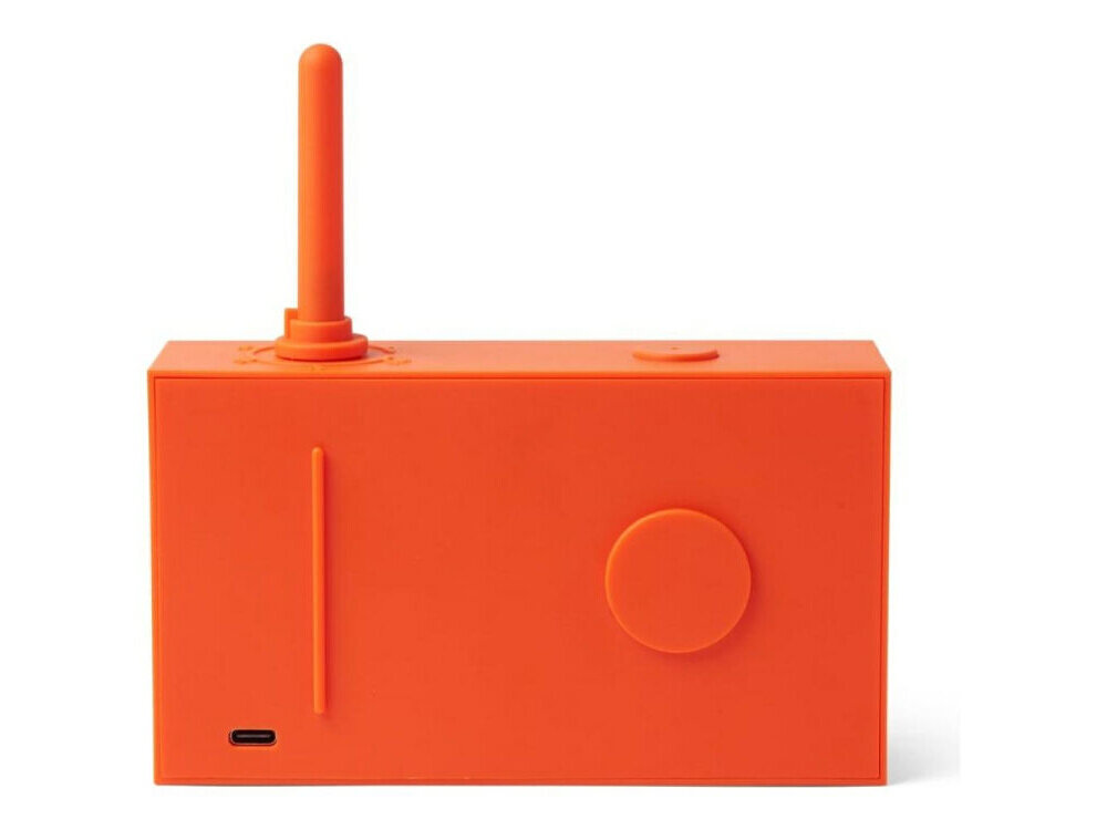 Radioodtwarzacz LEXON Tykho 3 Pomarańczowy, mobilność, ABS, panel, sterowanie, na białym tle radio od tyłu frontem na wprost