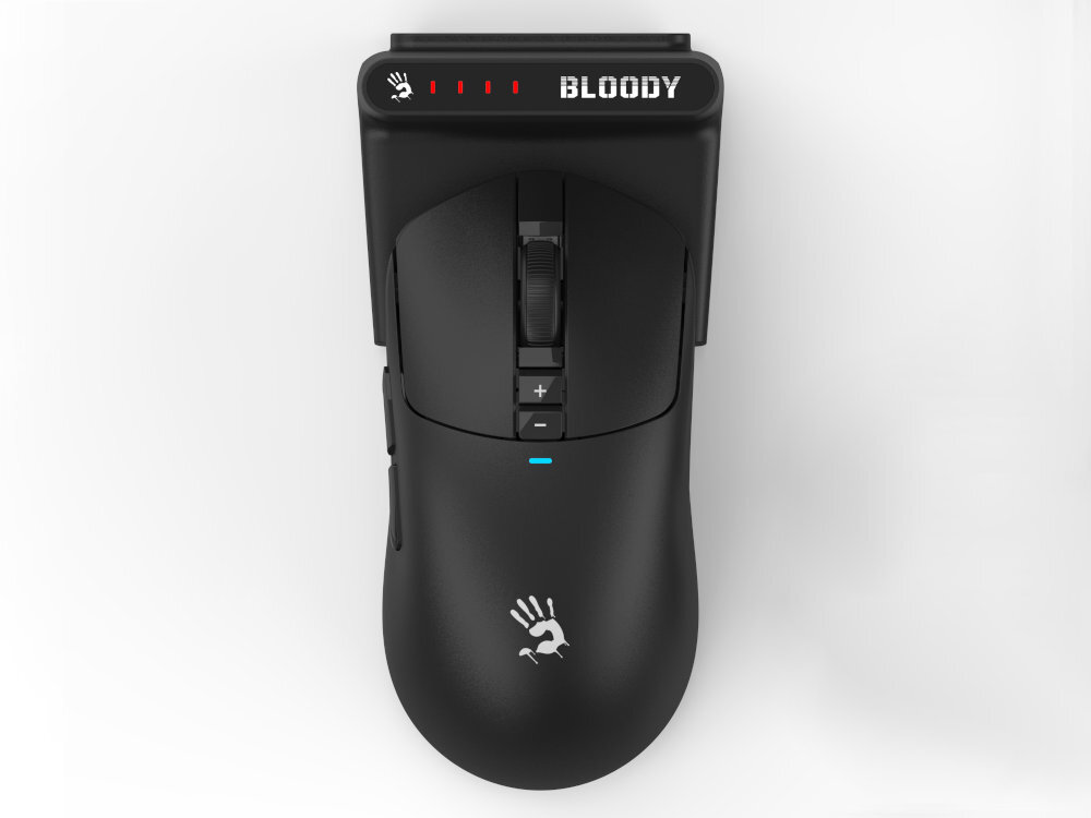 A4TECH Bloody R72 edytora M-Esport czułość DPI, przygotować makra i przypisać funkcje do przycisków. pamięci myszy - mysz i stacja dokująca na białym tle od góry