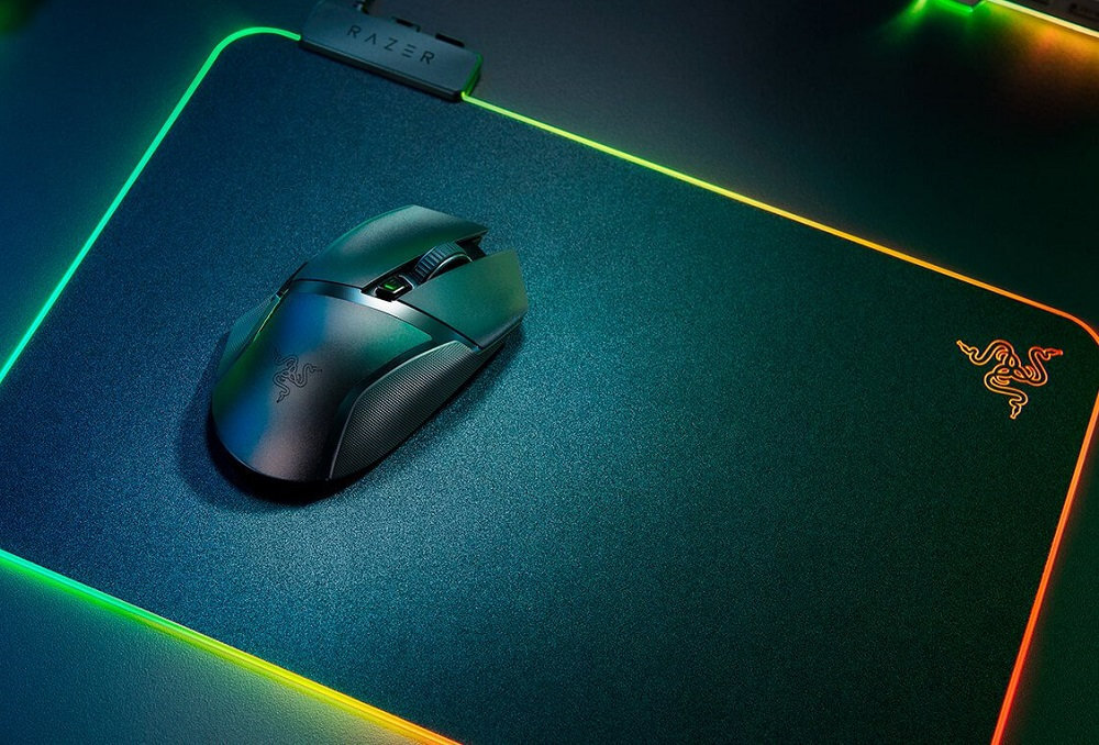Mysz RAZER Basilisk X HyperSpeed - wygodna budowa wygodna konstrukcja ergonomia rozbudowany panel komfort i swoboda