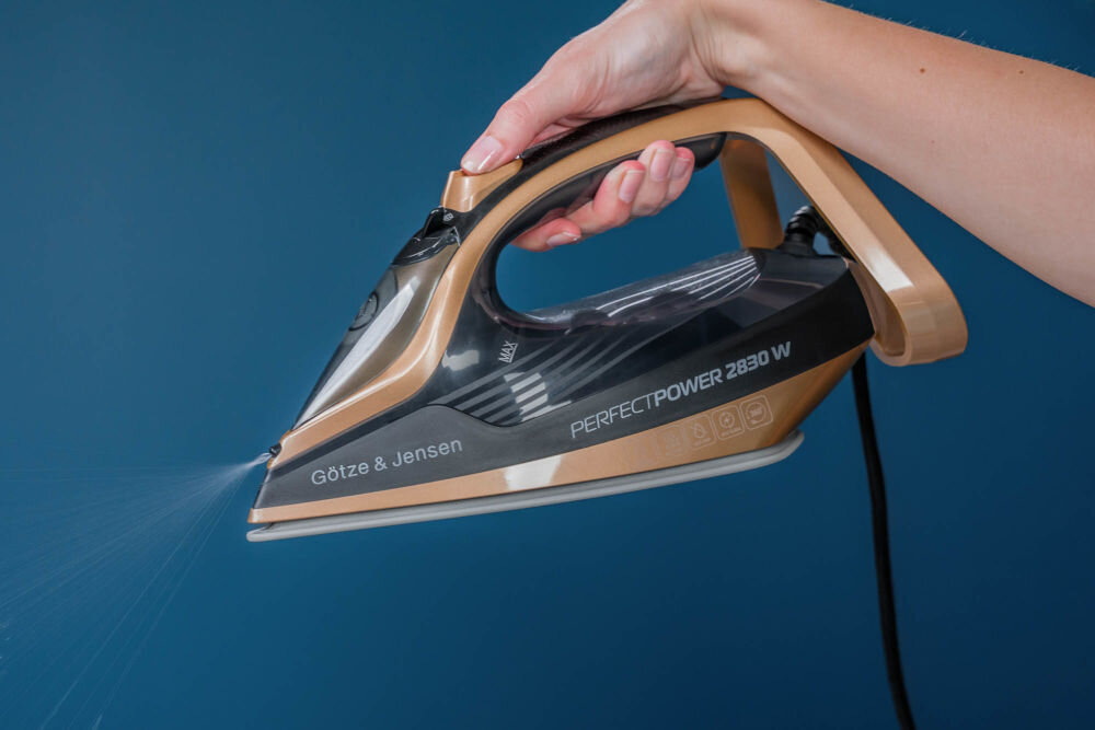 Żelazko GÖTZE & JENSEN IG701 PowerSteam anti calc anti drip self clean łatwa konserwacja