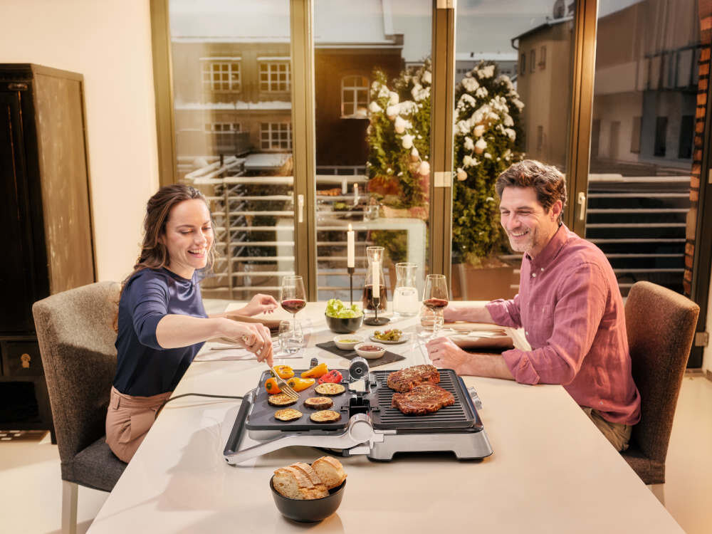 Grill BRAUN MultiGrill 7 CG70403 Czarny Łatwe czyszczenie przechowywanie system blokady transport