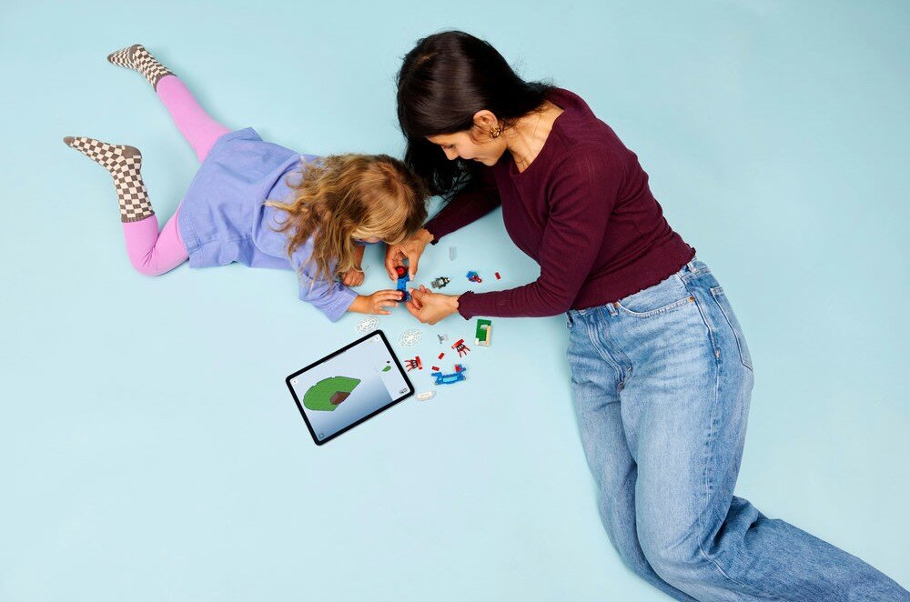 LEGO 11206 Marvel Spidey na motocyklu kontra Rhino  elementy opis konstrukcji wiek Minifigurki Spidey’ego i Rhino
 