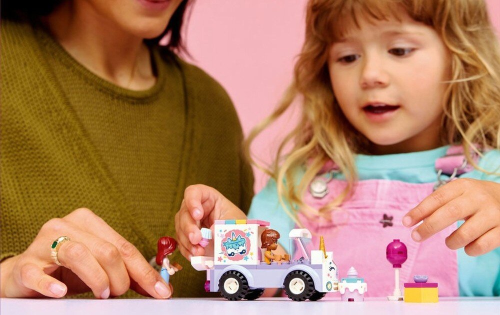 LEGO 42675 Friends Jednorożcowa dostawa tortu 5 cm wysokości, 9 cm długości i 5 cm szerokości prezent 