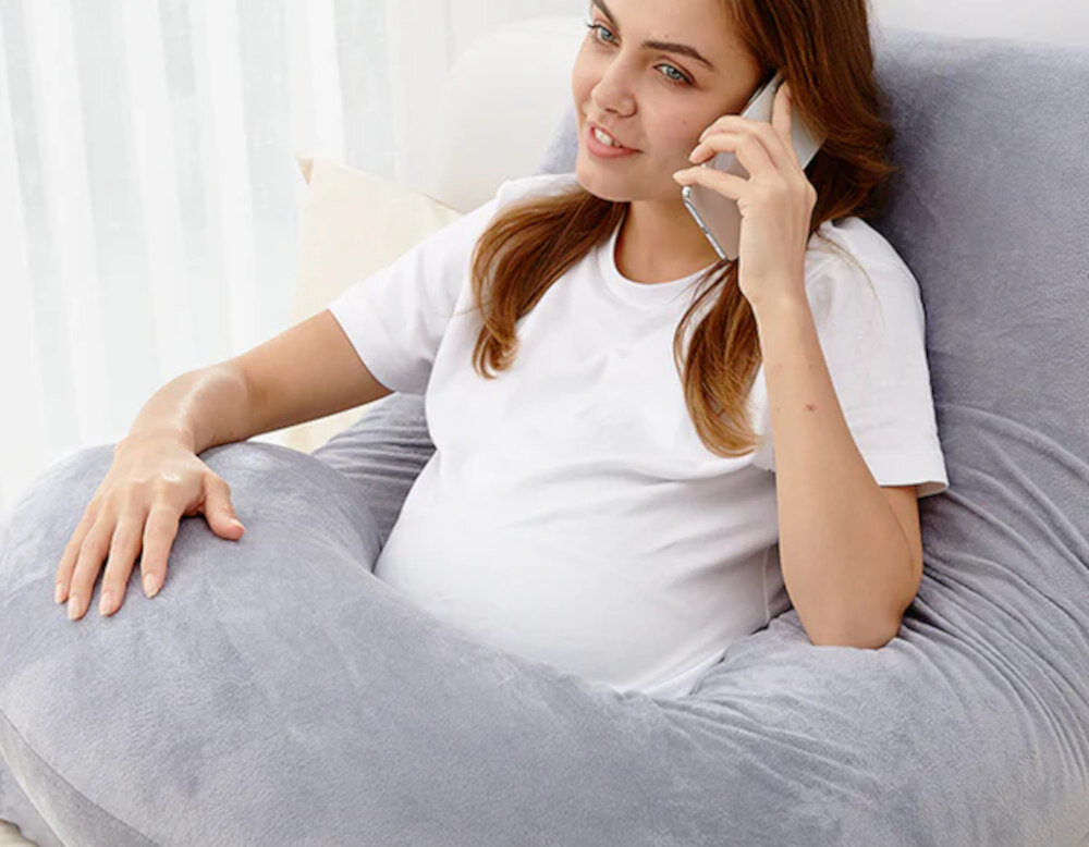 Poduszka ciążowa MOMCOZY PP101 Szary Zastosowanie na co dzień  odpoczynku na kanapie czy czytania wygodna podpora w czasie karmienia piersią