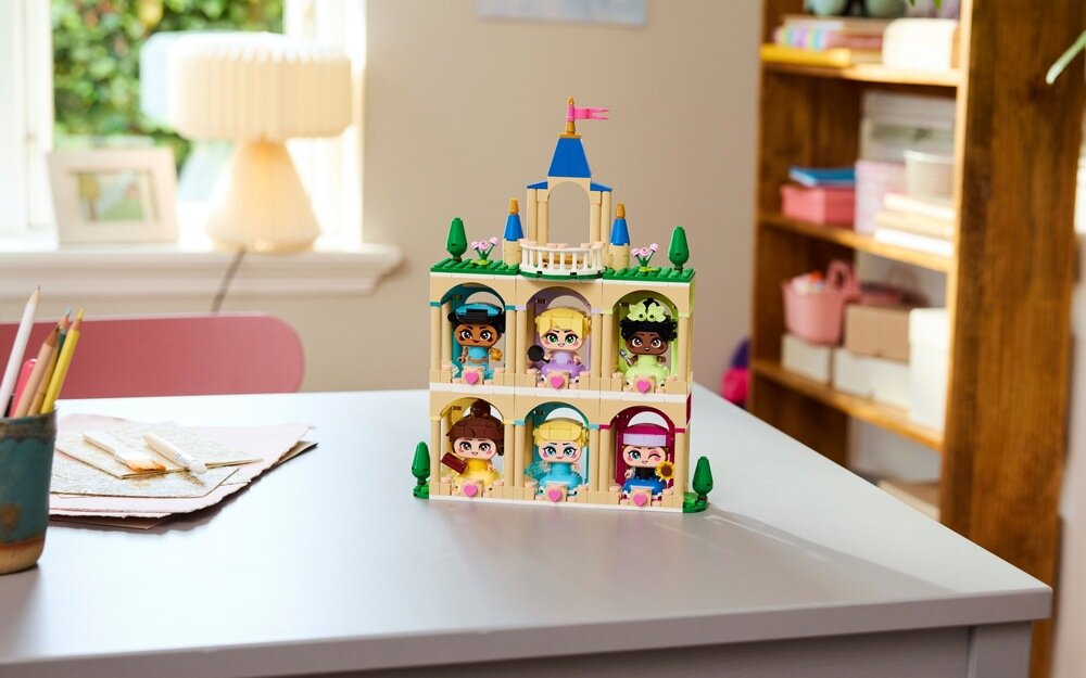 LEGO 43284 Disney Princess Mała Anna i Elza ruchome ramiona inne księżniczki Disneya