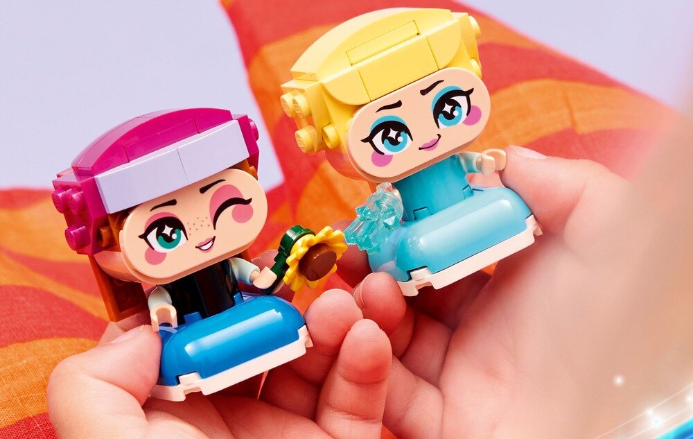 LEGO 43284 Disney Princess Mała Anna i Elza lodowe strzały dla Elzy i słonecznik dla Anny 