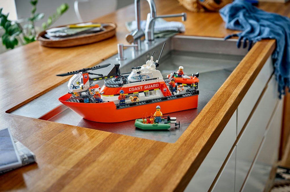 LEGO 60504 City Łódź ratunkowa i helikopter straży przybrzeżnej    kv lifestyle początek opisu sekcja nagłówkowa