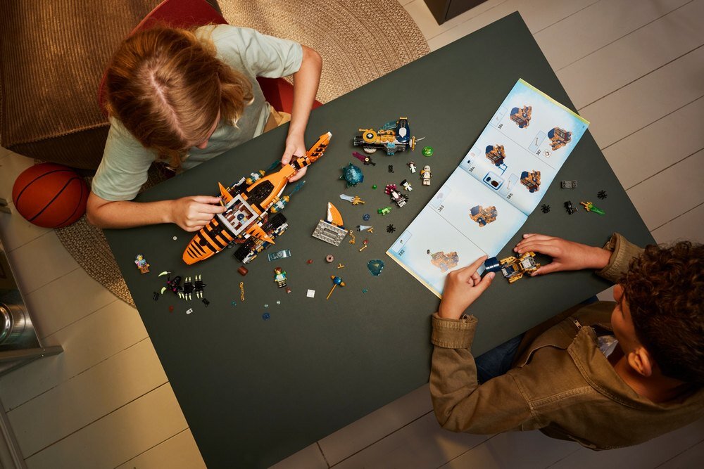 LEGO 71515 DREAMZzz Rekinoczołg tygrysi  zdolności manualne rozwój dziecka koordynacja umiejętności wyobraźnia 
