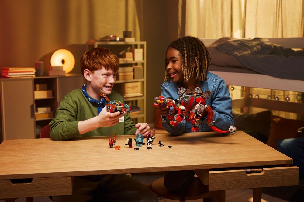 LEGO 71514 DREAMZzz Dinostatek kosmiczny cztery minifigurki figurki Pomarańczowego i Niebieskiego Skarbeńka