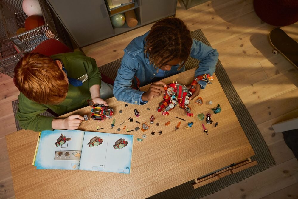 LEGO 71514 DREAMZzz Dinostatek kosmiczny  zdolności manualne rozwój dziecka koordynacja umiejętności wyobraźnia 
