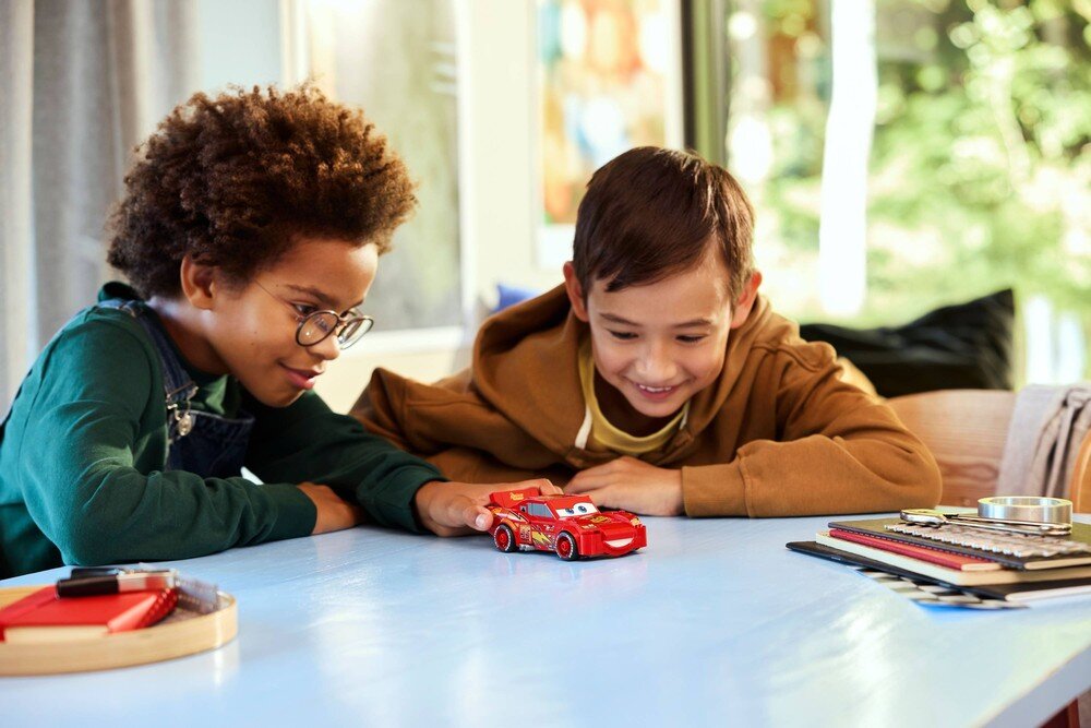 LEGO 77255 Speed Champions Zygzak McQueen elementy opis konstrukcji wiek
 