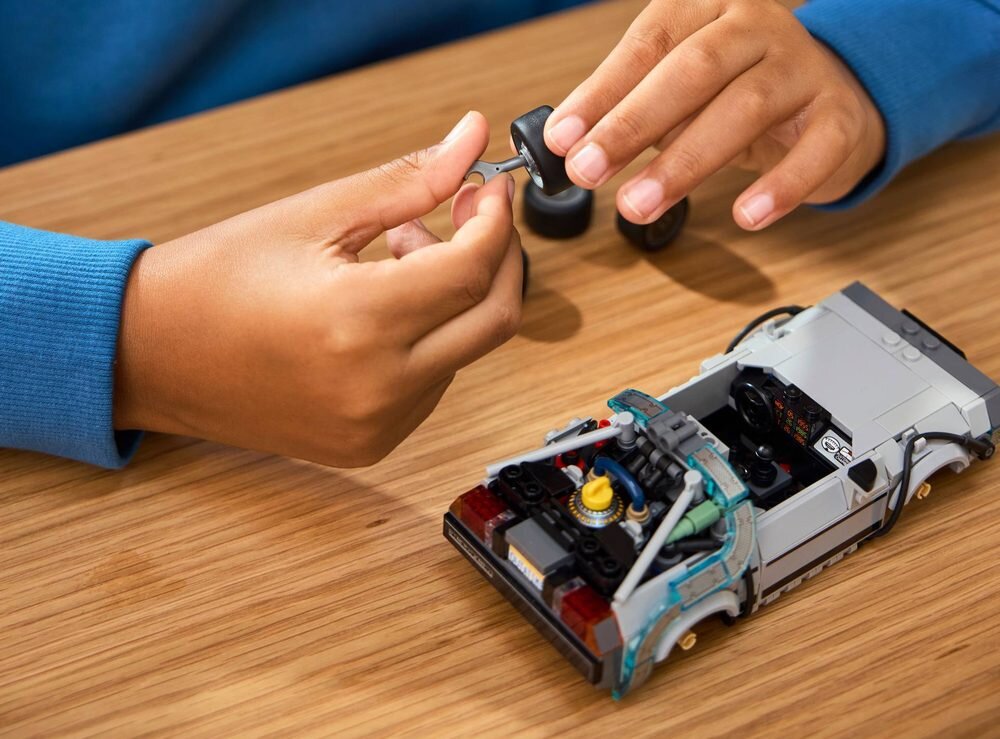 LEGO 77256 Speed Champions Wehikuł czasu z Powrotu do przyszłości elementy opis konstrukcji wiek
  