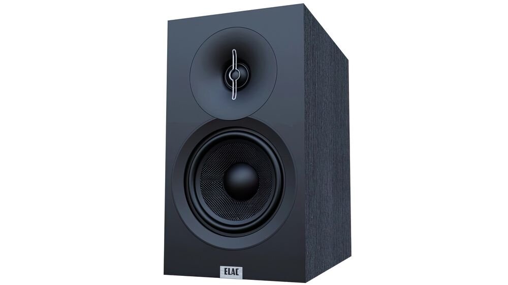 ELAC Debut 3.0 B5.3 kolumna głośnikowa tweeter 1 cal kalibracja szczegółowe wysokie tony, kolumna po skosie na białym tle